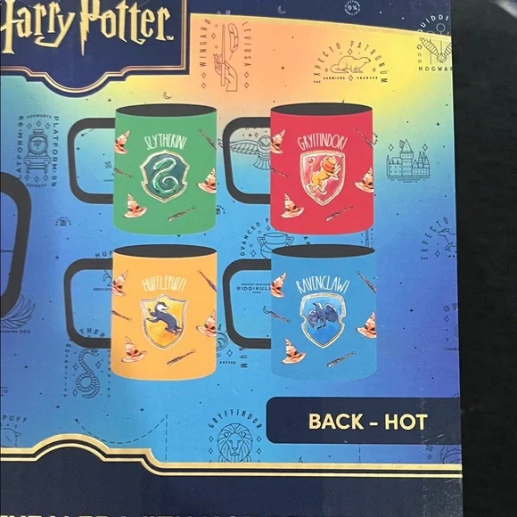 Rae Dunn Harry Potter Hogwarts Mug Color Changing Gryffindor - Picture 2 of 2